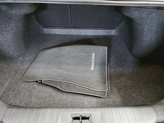 2024 Nissan Sentra SR // SIÈGES EN CUIR in Sherbrooke, Quebec - 6 - w320h240cpx