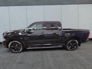 2019 Ram 1500 Classic EXPRESS 4X4 CREW CAB // V8 // TEMP FROID in Sherbrooke, Quebec - 5 - w320h240cpx