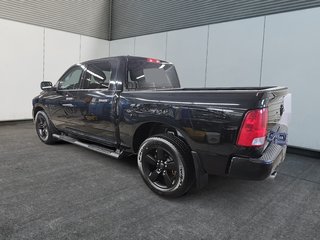 2019 Ram 1500 Classic EXPRESS 4X4 CREW CAB // V8 // TEMP FROID in Sherbrooke, Quebec - 4 - w320h240cpx