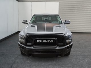 2019 Ram 1500 Classic WARLOCK 4X4 CREW CAB // V6 // TOUT ÉQUIPÉ in Sherbrooke, Quebec - 2 - w320h240cpx