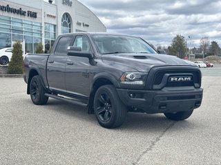Ram 1500 Classic WARLOCK 4X4 CREW CAB V8 // PNEUS HIVERS INCLUS 2022 à Sherbrooke, Québec - 2 - w320h240cpx