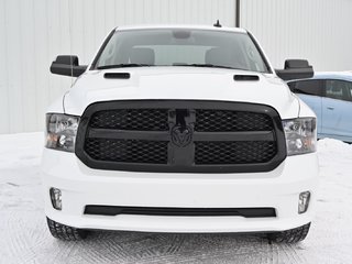 2023 Ram 1500 Classic EXPRESS in Sherbrooke, Quebec - 3 - w320h240cpx