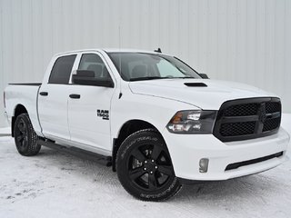 2023 Ram 1500 Classic EXPRESS in Sherbrooke, Quebec - 2 - w320h240cpx