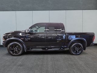 2024 Ram 1500 Classic WARLOCK 4X4 CREW CAB // V8 in Sherbrooke, Quebec - 5 - w320h240cpx