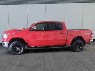 2022 Ram 1500 LARAMIE CREW CAB 4X4 in Sherbrooke, Quebec - 6 - w320h240cpx