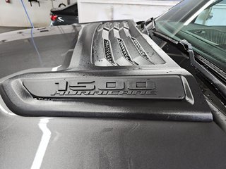 2027 Ram 1500 SPORT in St-Jean-Sur-Richelieu, Quebec - 6 - w320h240cpx
