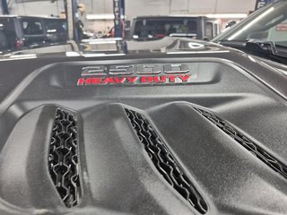 2025 Ram 2500 LARAMIE in St-Jean-Sur-Richelieu, Quebec - 6 - w320h240cpx