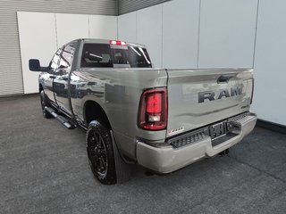 2026 Ram 2500 BLACK EXPRESS in St-Jean-Sur-Richelieu, Quebec - 4 - w320h240cpx