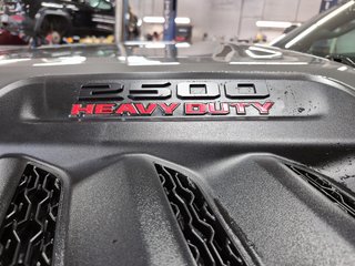 2026 Ram 2500 BLACK EXPRESS in St-Jean-Sur-Richelieu, Quebec - 6 - w320h240cpx
