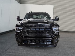 Ram 3500 LIMITED 4X4 CREW CAB NIGHT EDITION // ROUE DOUBLE 2024 à Sherbrooke, Québec - 2 - w320h240cpx