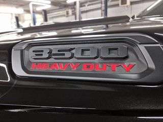 2026 Ram 3500 BIG HORN in Sherbrooke, Quebec - 6 - w320h240cpx