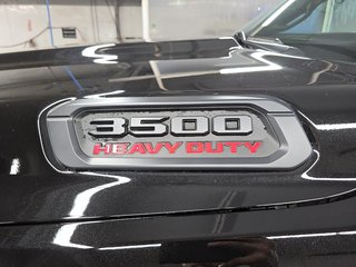 2026 Ram 3500 BIG HORN in Sherbrooke, Quebec - 6 - w320h240cpx