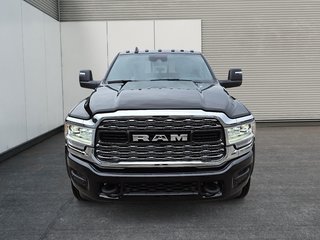 Ram 5500 Chassis LIMITED 4X4 CREW CAB // 60 CA // DIESEL 2024 à Sherbrooke, Québec - 2 - w320h240cpx
