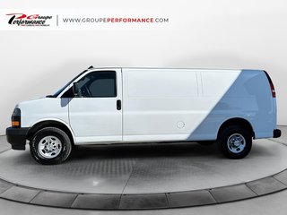 2021 Chevrolet Express Cargo Van in Mont-Tremblant, Quebec - 5 - w320h240cpx