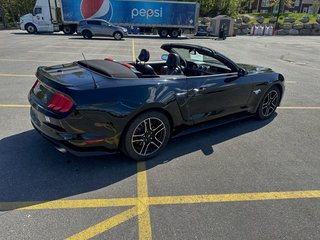 2020 Ford Mustang Ecoboost in Mont-Tremblant, Quebec - 5 - w320h240cpx
