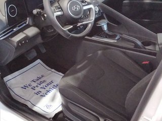 Hyundai Elantra Preferred 2023 à Mont-Tremblant, Québec - 3 - w320h240cpx