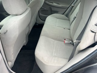 Toyota Corolla CE 2011 à Mont-Tremblant, Québec - 6 - w320h240cpx