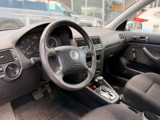 2004 Volkswagen Golf TDI in Mont-Tremblant, Quebec - 5 - w320h240cpx