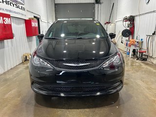 2027 Chrysler Grand Caravan SXT in Grand-Sault and Edmunston, New Brunswick - 2 - w320h240cpx