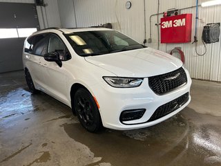 2024  Pacifica Hybrid PREMIUM S APPEARANCE in Grand-Sault and Edmunston, New Brunswick - 3 - w320h240cpx