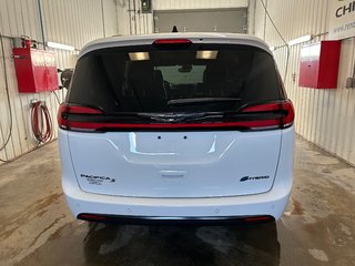 2024  Pacifica Hybrid PREMIUM S APPEARANCE in Grand-Sault and Edmunston, New Brunswick - 5 - w320h240cpx