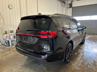 2024  Pacifica TOURING L in Grand-Sault and Edmunston, New Brunswick - 4 - w320h240cpx