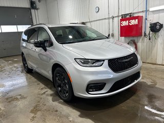 Chrysler Pacifica SELECT AWD 2026 à Grand-Sault et Edmunston, Nouveau-Brunswick - 3 - w320h240cpx