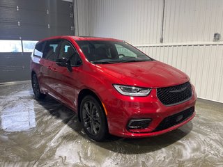 Chrysler Pacifica SELECT AWD 2026 à Grand-Sault et Edmunston, Nouveau-Brunswick - 3 - w320h240cpx