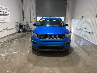 2018 Jeep COMPASS SPORT SPORT in Grand-Sault and Edmunston, New Brunswick - 2 - w320h240cpx