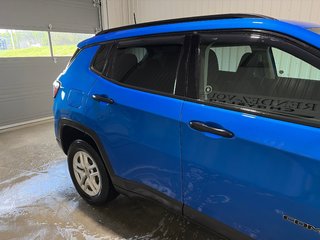 2018 Jeep COMPASS SPORT SPORT in Grand-Sault and Edmunston, New Brunswick - 4 - w320h240cpx