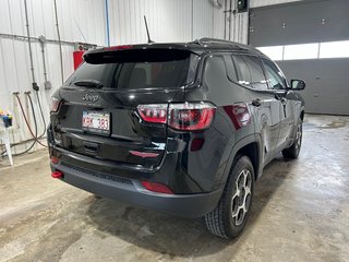 Compass TRAILHAWK 2022 à Grand-Sault et Edmunston, Nouveau-Brunswick - 4 - w320h240cpx