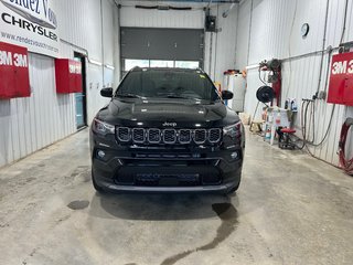 Jeep Compass ALTITUDE 2025 à Grand-Sault et Edmunston, Nouveau-Brunswick - 2 - w320h240cpx
