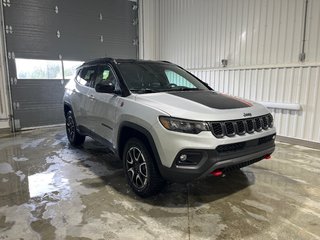 2025 Jeep Compass TRAILHAWK in Grand-Sault and Edmunston, New Brunswick - 3 - w320h240cpx
