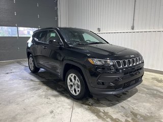 2026 Jeep Compass SPORT in Grand-Sault and Edmunston, New Brunswick - 3 - w320h240cpx