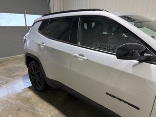2026 Jeep Compass NORTH in Grand-Sault and Edmunston, New Brunswick - 4 - w320h240cpx