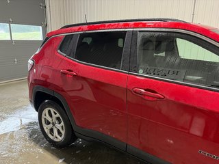 2026 Jeep Compass NORTH in Grand-Sault and Edmunston, New Brunswick - 4 - w320h240cpx