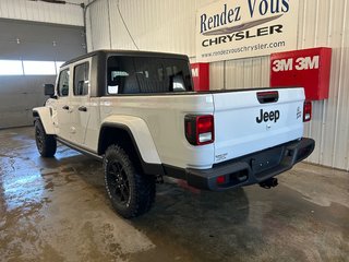 2024  Gladiator WILLYS in Grand-Sault and Edmunston, New Brunswick - 6 - w320h240cpx