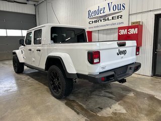 2026 Jeep Gladiator NIGHTHAWK in Grand-Sault and Edmunston, New Brunswick - 6 - w320h240cpx