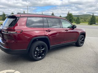 2024  Grand Cherokee L ALTITUDE in Grand-Sault and Edmunston, New Brunswick - 4 - w320h240cpx