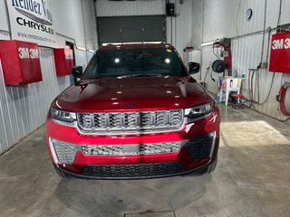 Jeep Grand Cherokee L ALTITUDE 2026 à Grand-Sault et Edmunston, Nouveau-Brunswick - 2 - w320h240cpx