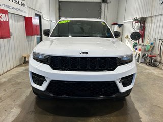 Jeep GRAND CHEROKEE ALTITUDE 2023 à Grand-Sault et Edmunston, Nouveau-Brunswick - 2 - w320h240cpx