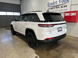 Jeep GRAND CHEROKEE ALTITUDE 2023 à Grand-Sault et Edmunston, Nouveau-Brunswick - 6 - w320h240cpx