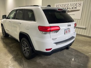 2017 Jeep GRAND CHEROKEE Limited in Grand-Sault and Edmunston, New Brunswick - 6 - w320h240cpx