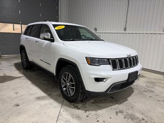 2017 Jeep GRAND CHEROKEE Limited in Grand-Sault and Edmunston, New Brunswick - 6 - w320h240cpx