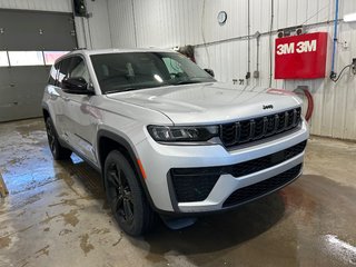 2026 Jeep Grand Cherokee ALTITUDE in Grand-Sault and Edmunston, New Brunswick - 3 - w320h240cpx