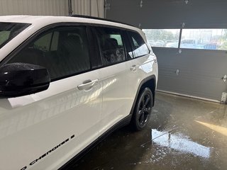 2026 Jeep Grand Cherokee ALTITUDE in Grand-Sault and Edmunston, New Brunswick - 6 - w320h240cpx
