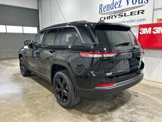 2026 Jeep Grand Cherokee ALTITUDE in Grand-Sault and Edmunston, New Brunswick - 6 - w320h240cpx