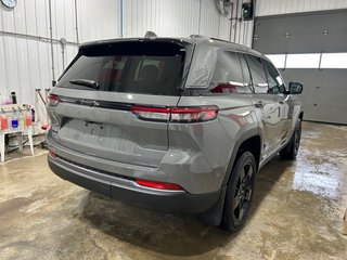 Jeep Grand Cherokee LAREDO ALTITUDE 2027 à Grand-Sault et Edmunston, Nouveau-Brunswick - 4 - w320h240cpx