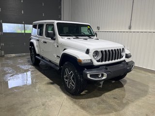 2025 Jeep WRANGLER 4-Door SAHARA in Grand-Sault and Edmunston, New Brunswick - 3 - w320h240cpx