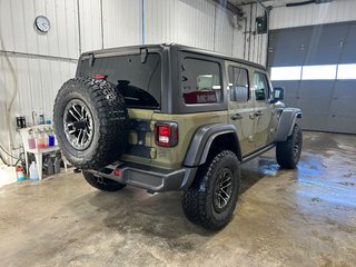 Jeep Wrangler 4-Door WILLYS 2026 à Grand-Sault et Edmunston, Nouveau-Brunswick - 4 - w320h240cpx